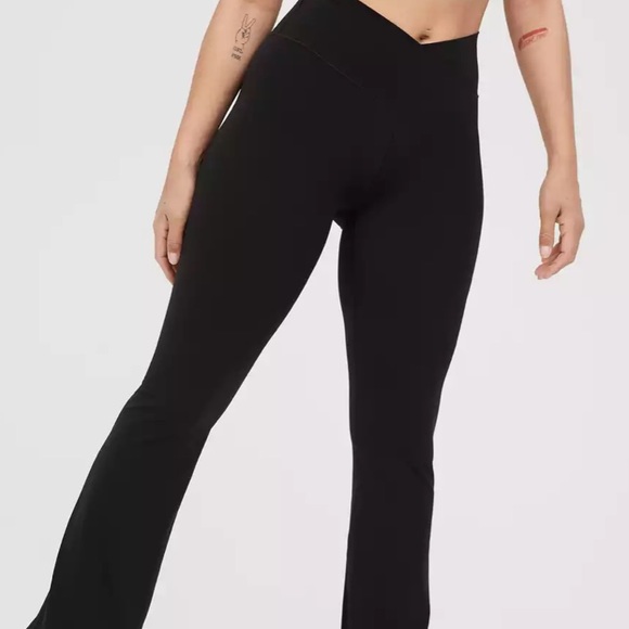 OFFLINE Real Me High Waisted Crossover Flare Legging